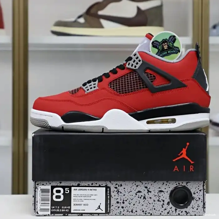 Kimikick Bravo RetroToro Jordan Jordan4 Air 0501
